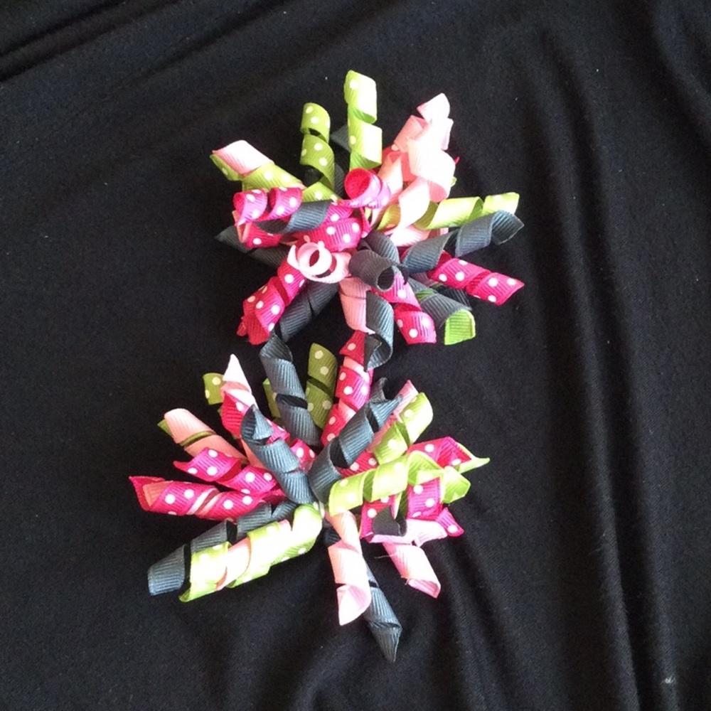 Sage green, light pink, bright pink dark gray set of korker bows